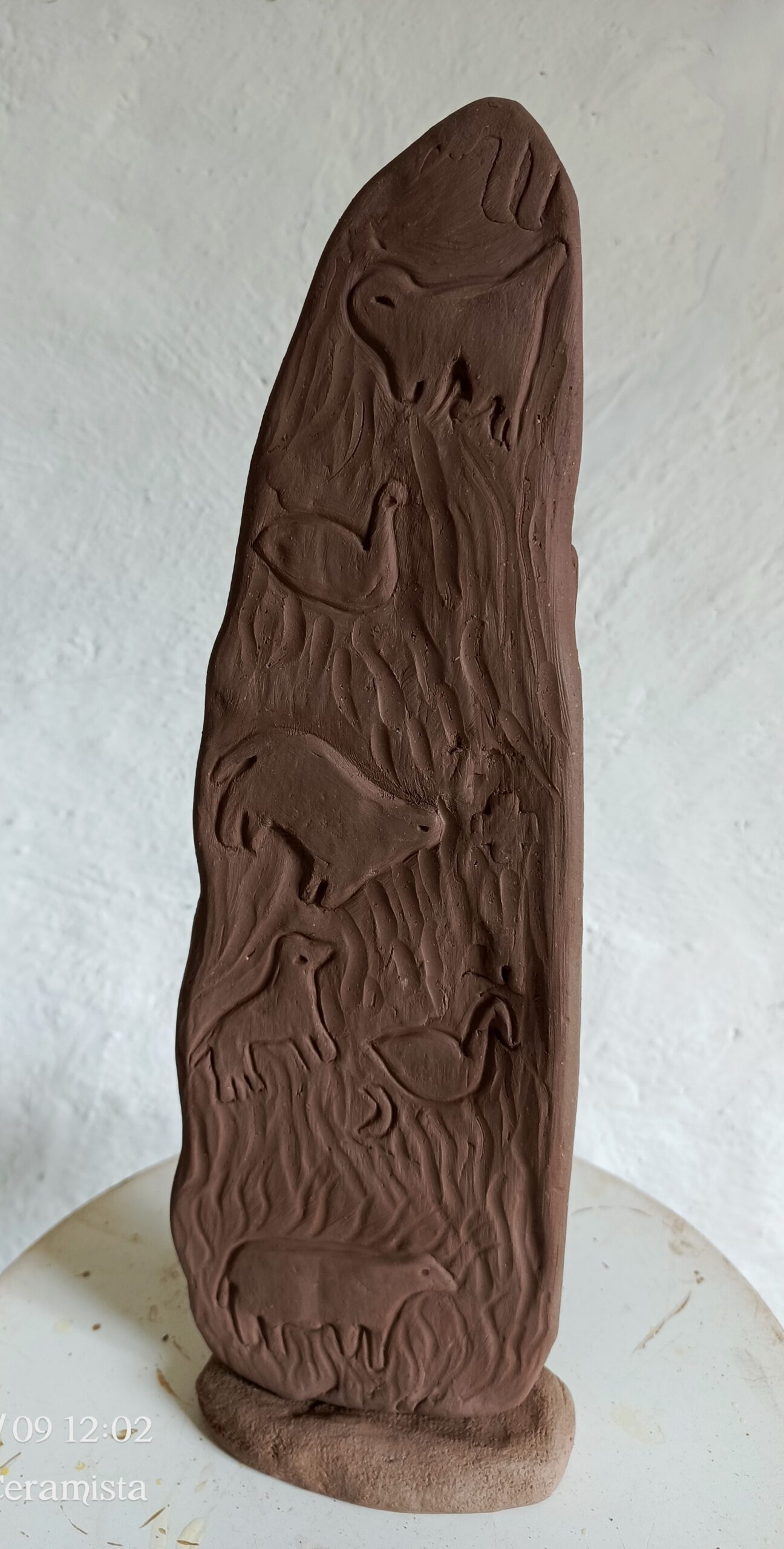 Lee más sobre el artículo Seres. Escultura en proceso de secado